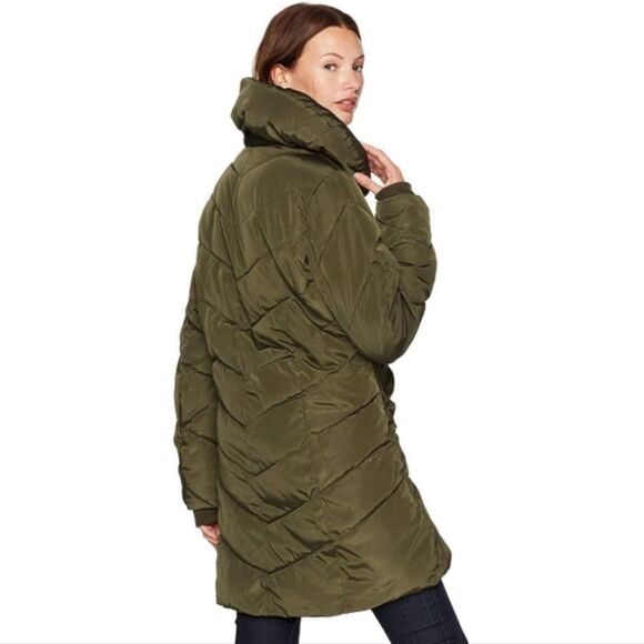 Steve Madden Chevron Quilted Puffer Jacket In Green - Picture 2 of 3